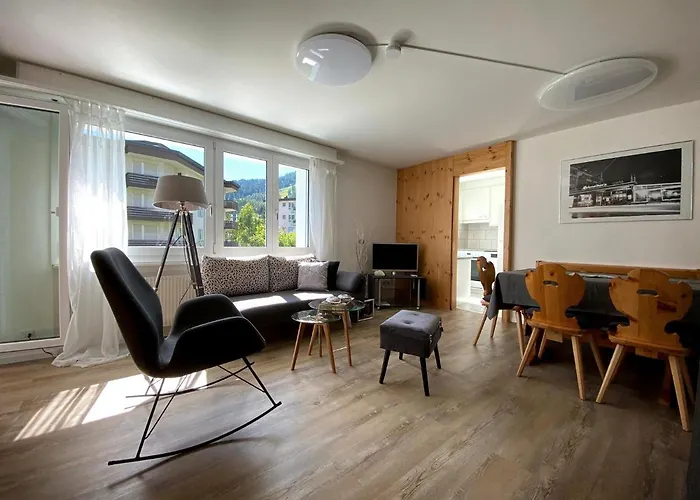 Apartment Zentrale Chesa Ravaisch *