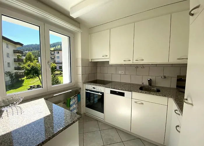 Zentrale Chesa Ravaisch Davos