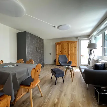Zentrale Chesa Ravaisch Appartamento *