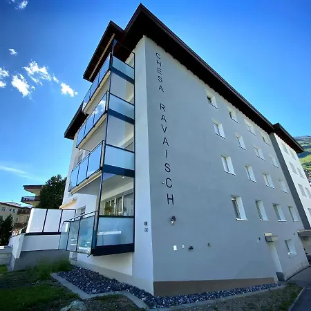 Zentrale Chesa Ravaisch Appartamento Davos
